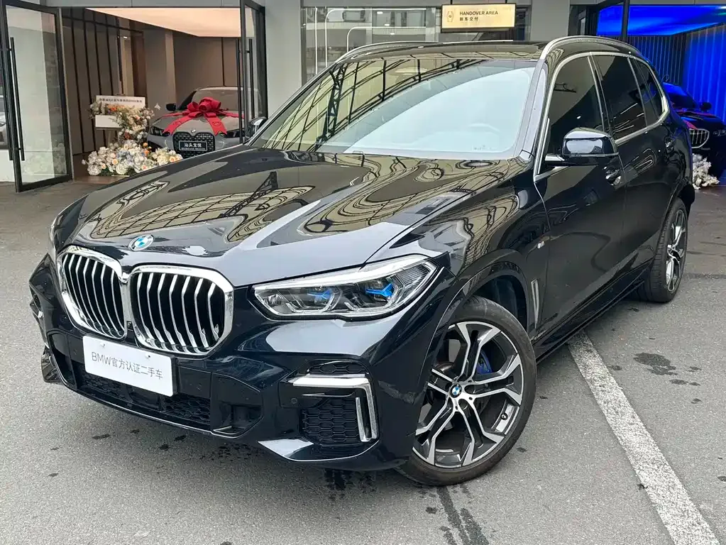 BMW X5 — фото 1