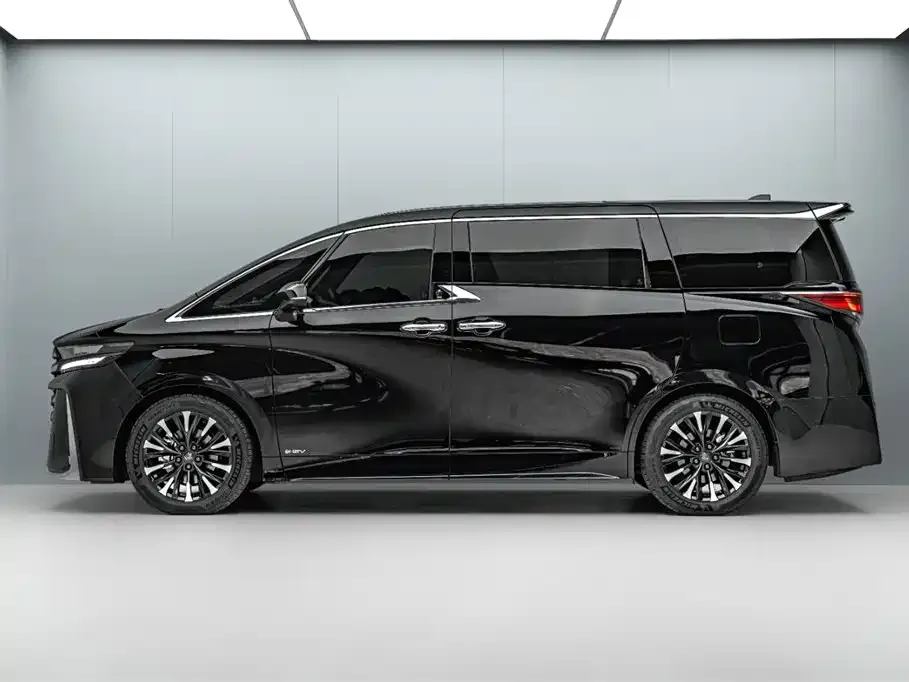 Toyota Vellfire 2024 из CN, фото 2