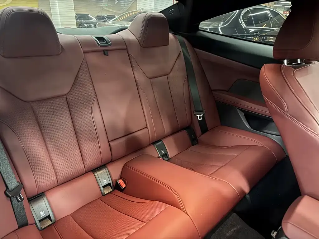 BMW 4 Series 2025 из CN, фото 7