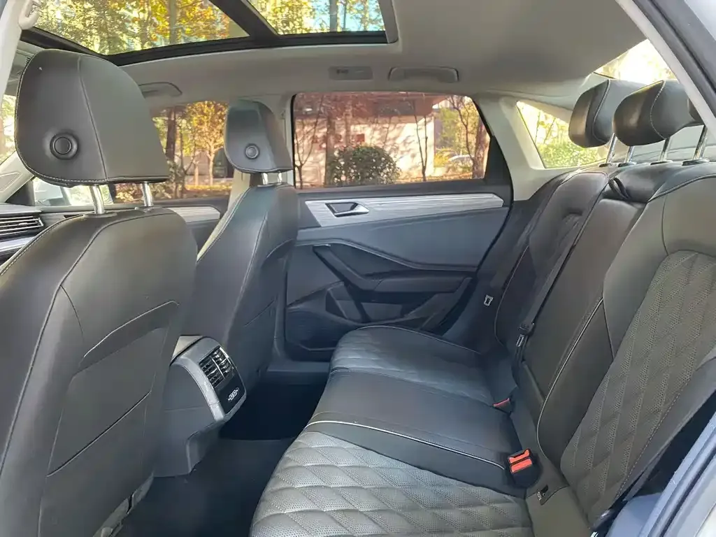 Volkswagen Sagitar 2023 из CN, фото 4