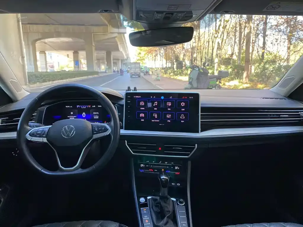 Volkswagen Sagitar 2023 из CN, фото 2