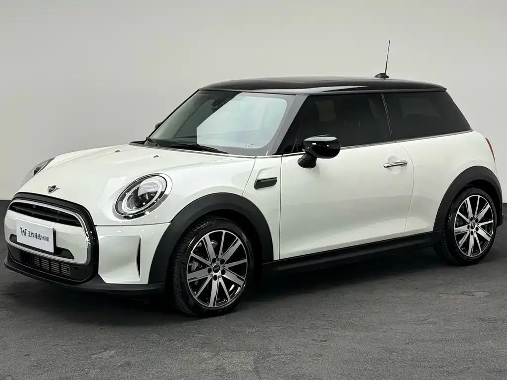 MINI Cooper (3-door) 2023 из CN, фото 1