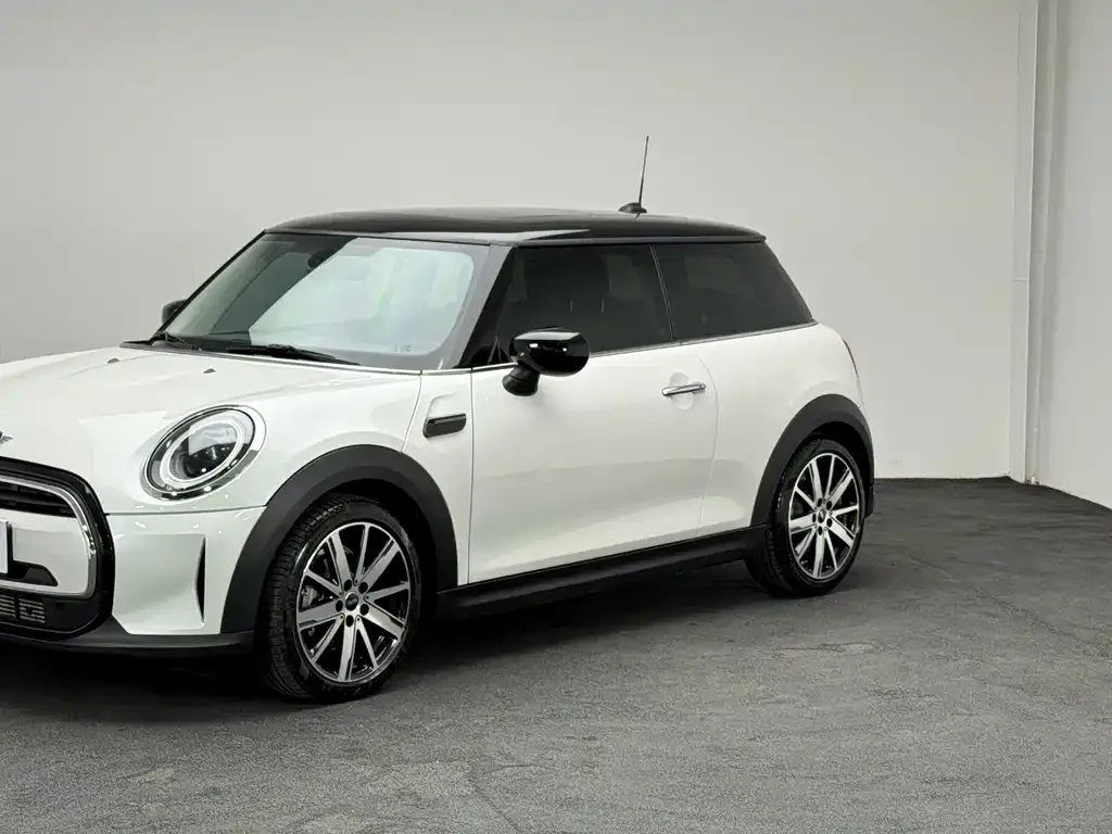 MINI Cooper (3-door) 2023 из CN, фото 8