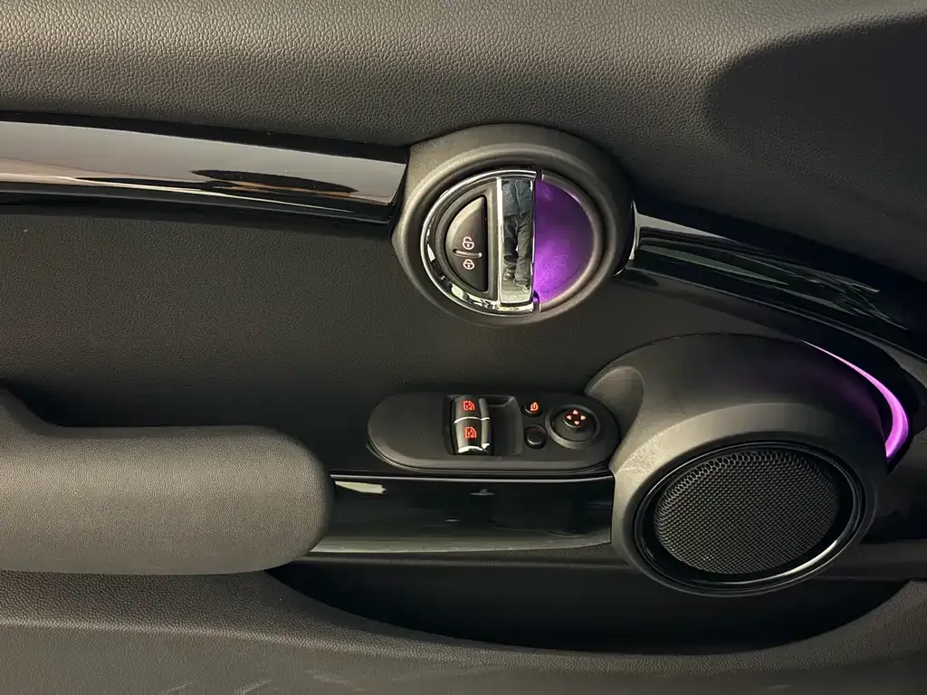 MINI Cooper (3-door) 2023 из CN, фото 7
