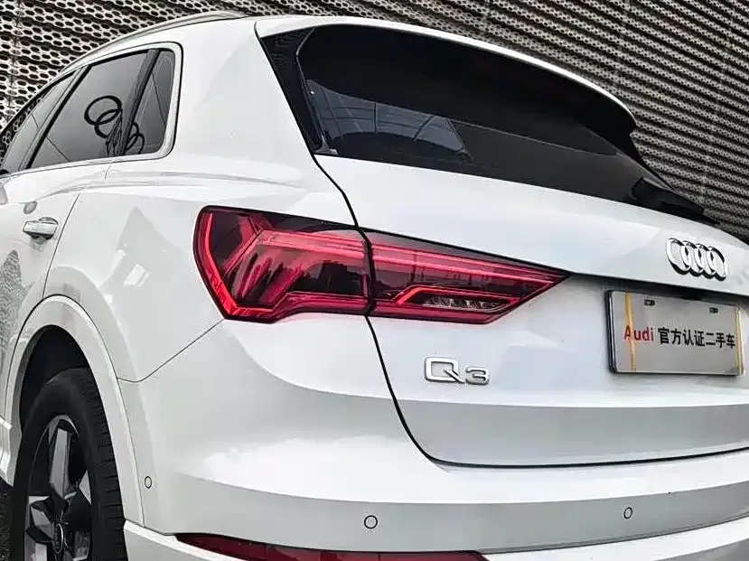 Audi Q3 2023 из CN, фото 3