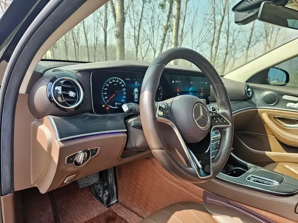 Mercedes-Benz E-Class 2022 из CN, фото 2