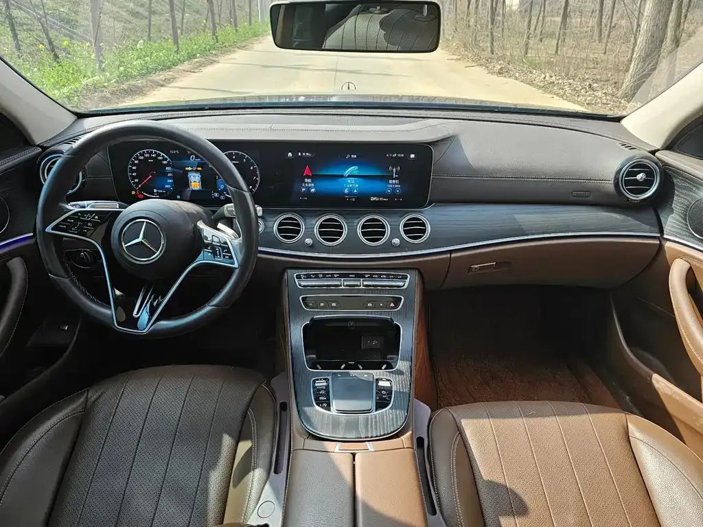 Mercedes-Benz E-Class 2022 из CN, фото 3