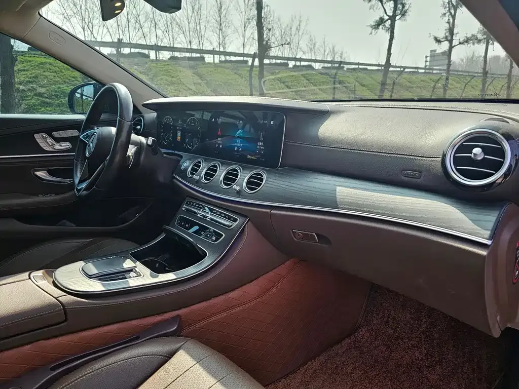 Mercedes-Benz E-Class 2022 из CN, фото 5