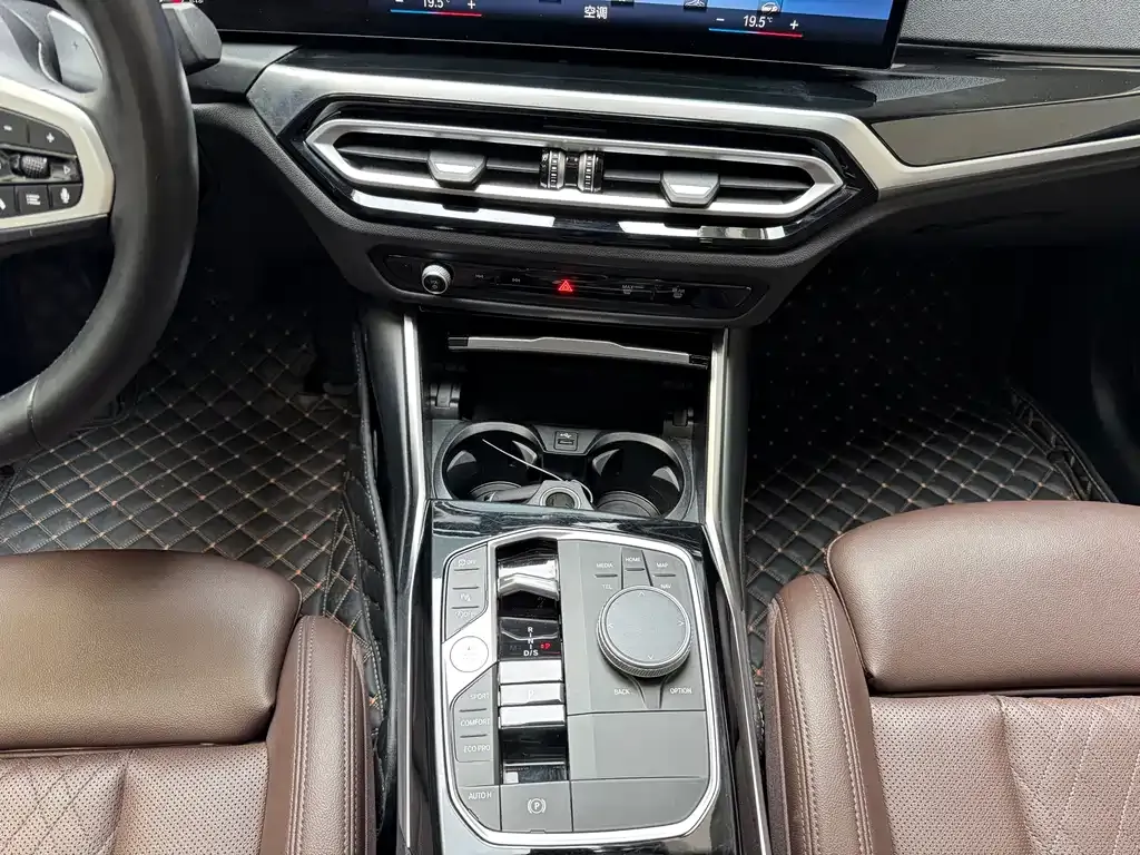 BMW 3 Series 2023 из CN, фото 4