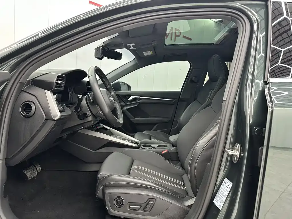 Audi A3 2022 из CN, фото 3