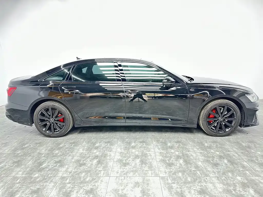 Audi A6L 2023 из CN, фото 7