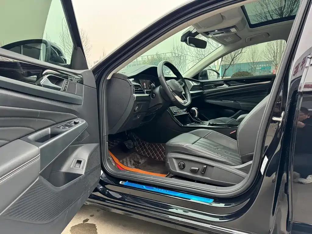 Volkswagen Passat — фото 8