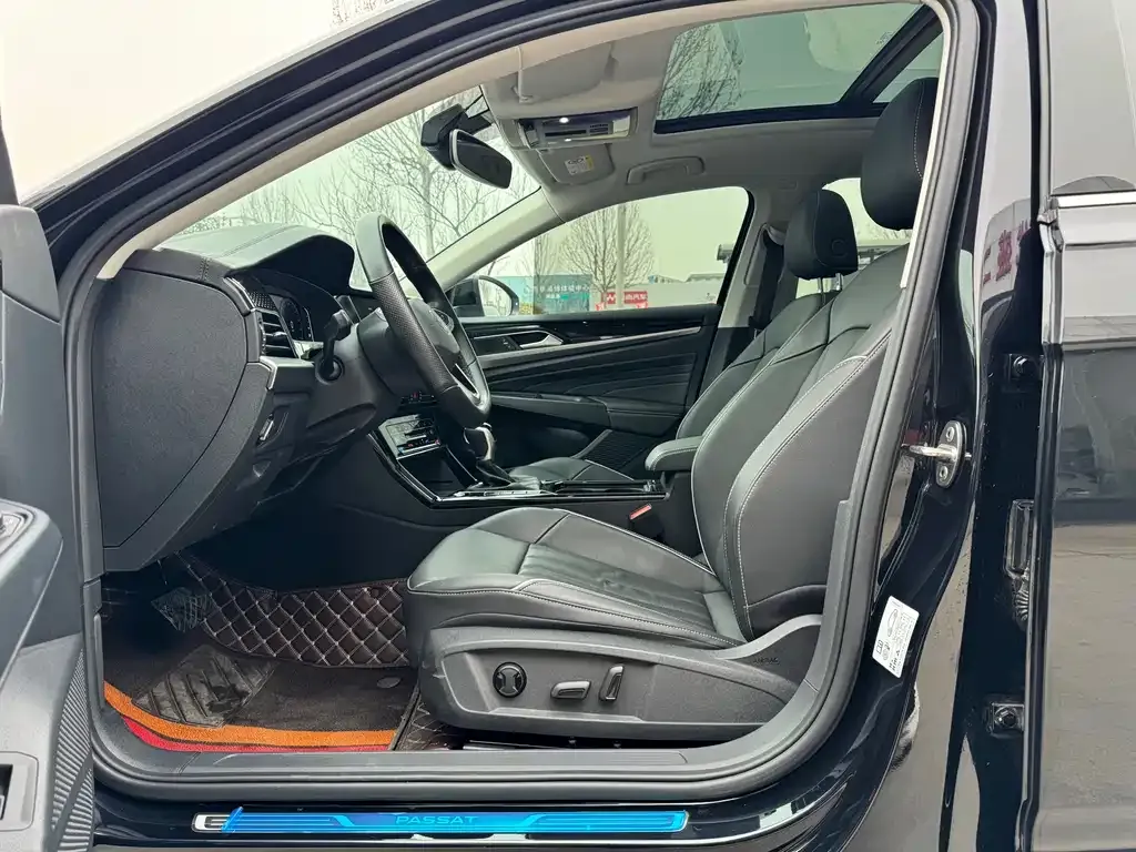Volkswagen Passat — фото 6