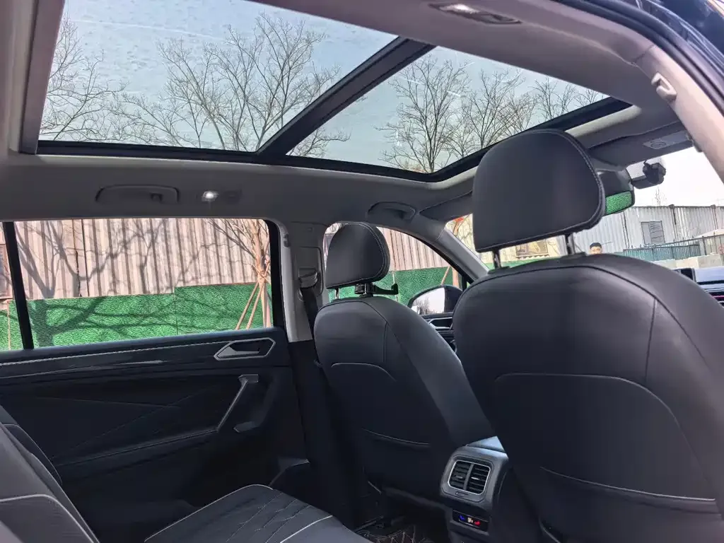 Volkswagen Tiguan L 2023 из CN, фото 8