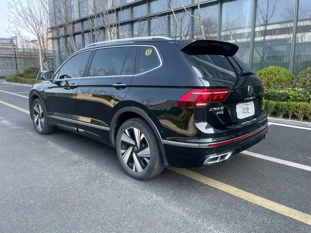 Volkswagen Tiguan L 2023 из CN, фото 4