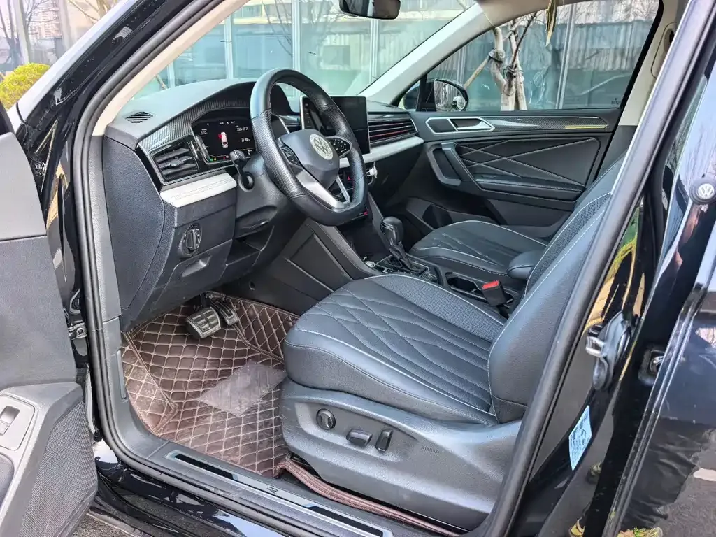 Volkswagen Tiguan L 2023 из CN, фото 6
