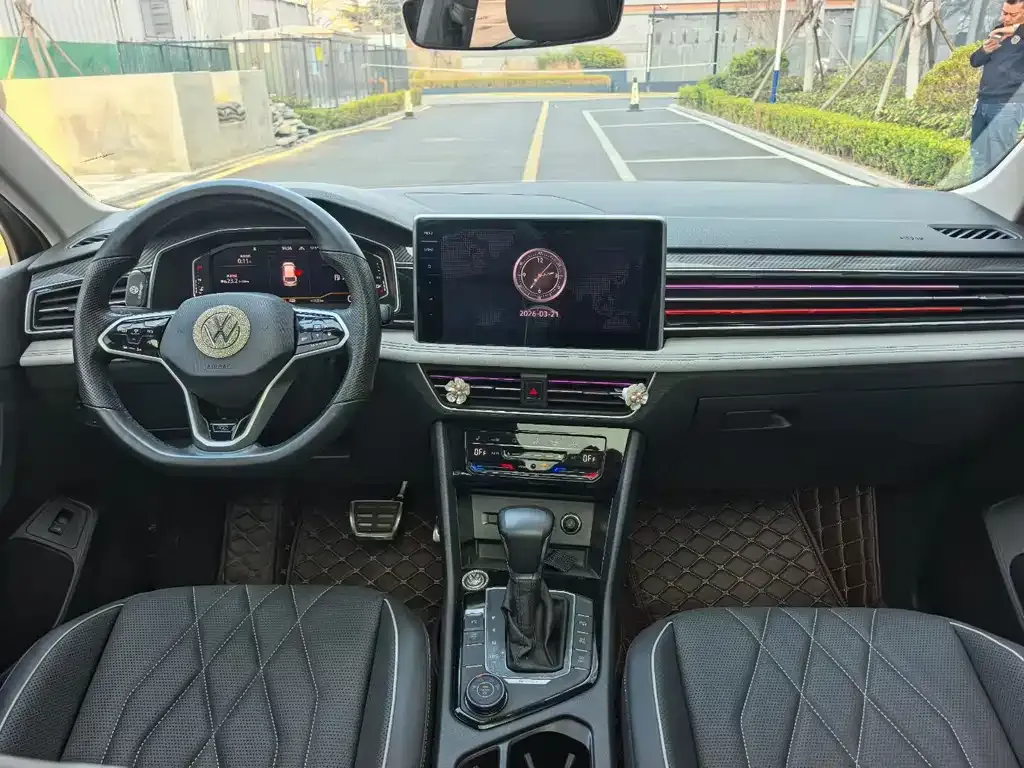 Volkswagen Tiguan L 2023 из CN, фото 2