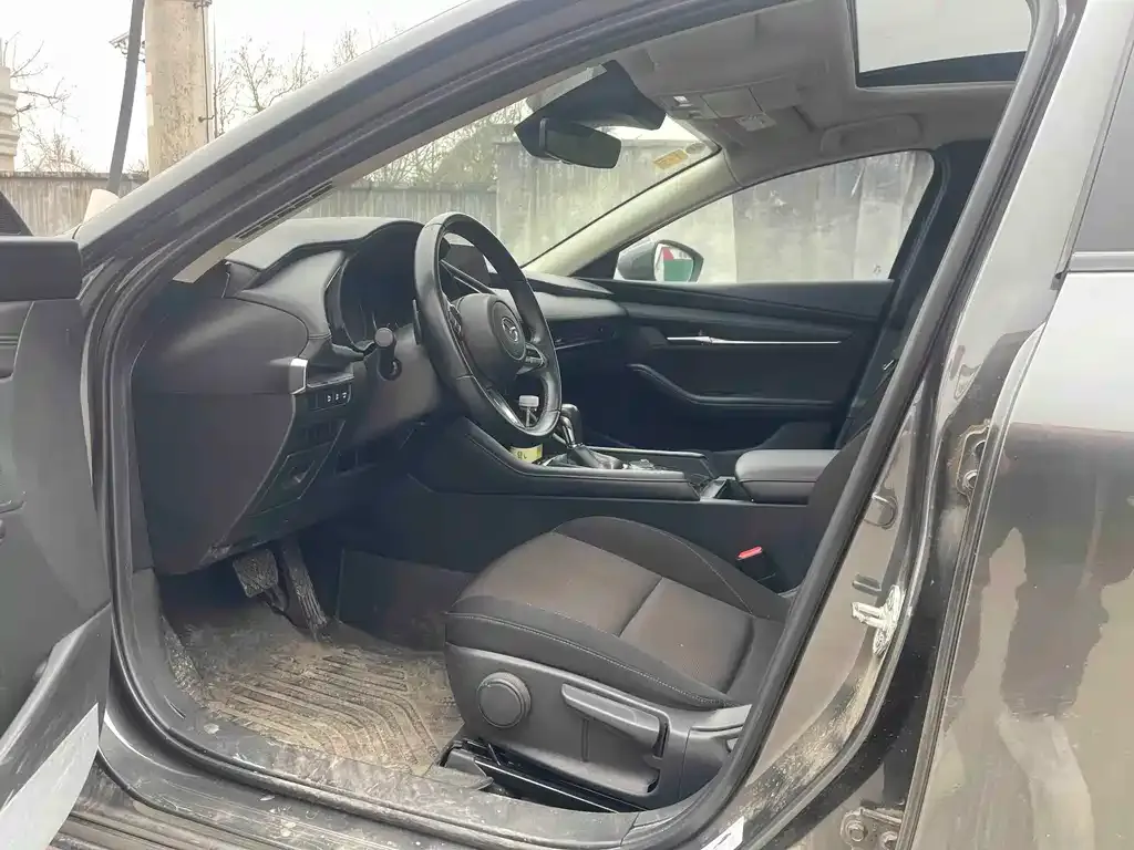 Mazda 3 Axela 2021 из CN, фото 8