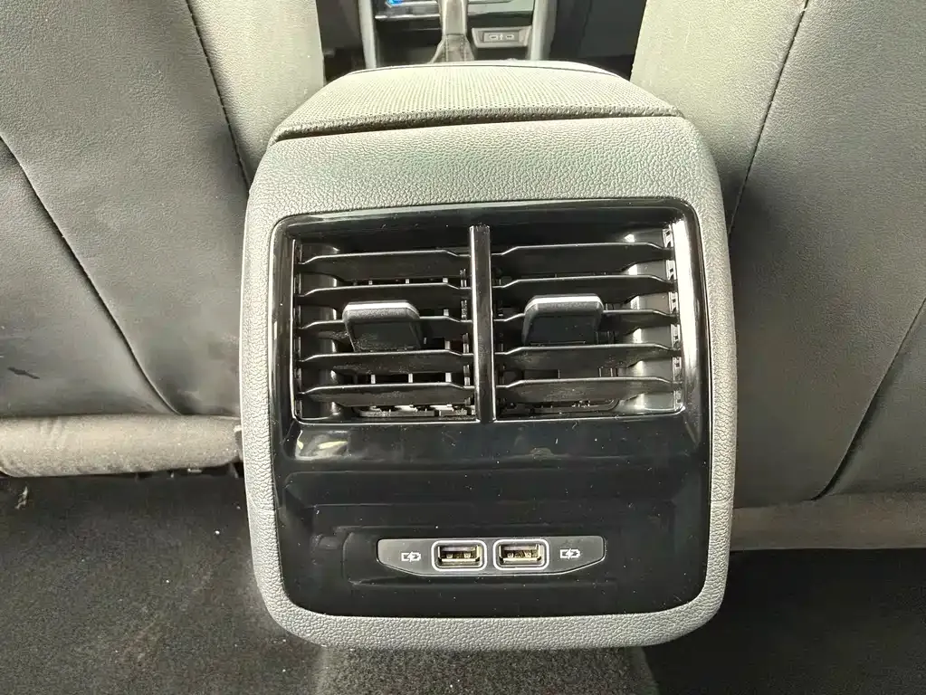 Volkswagen Sagitar 2022 из CN, фото 5