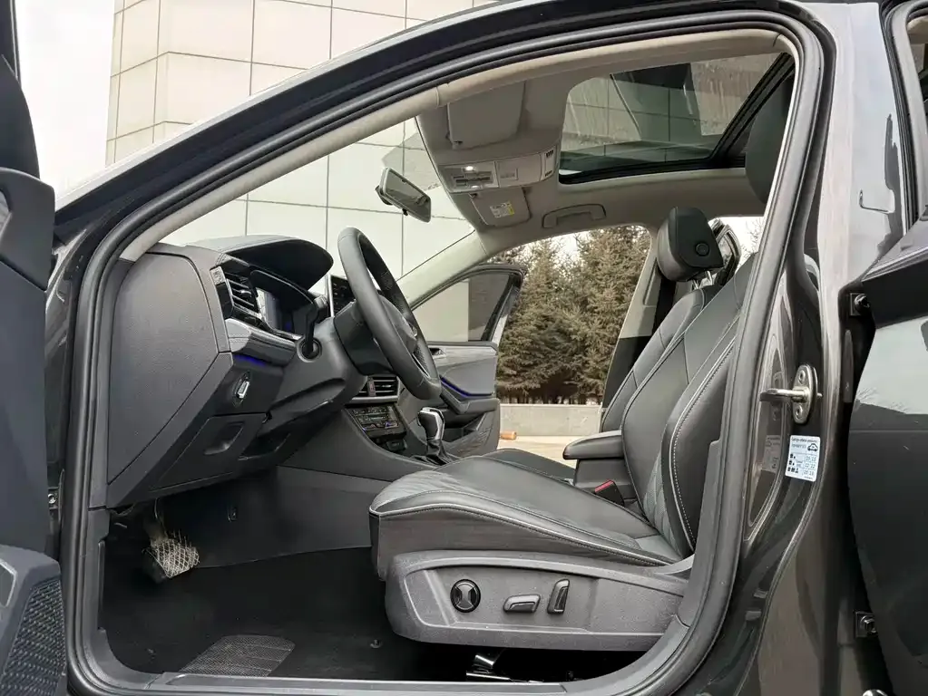 Volkswagen Sagitar 2022 из CN, фото 3