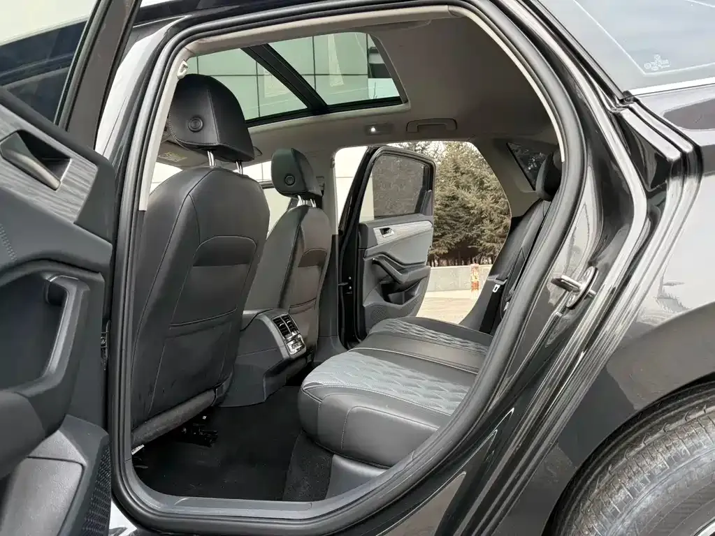 Volkswagen Sagitar 2022 из CN, фото 6