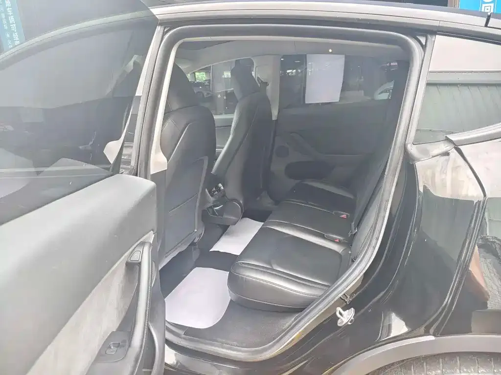 Tesla Model Y 2022 из CN, фото 5