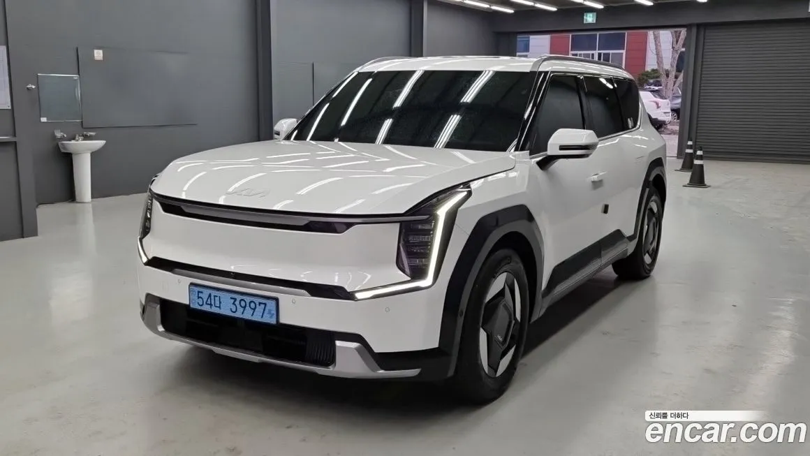 Kia EV9 2024 из KR, фото 1