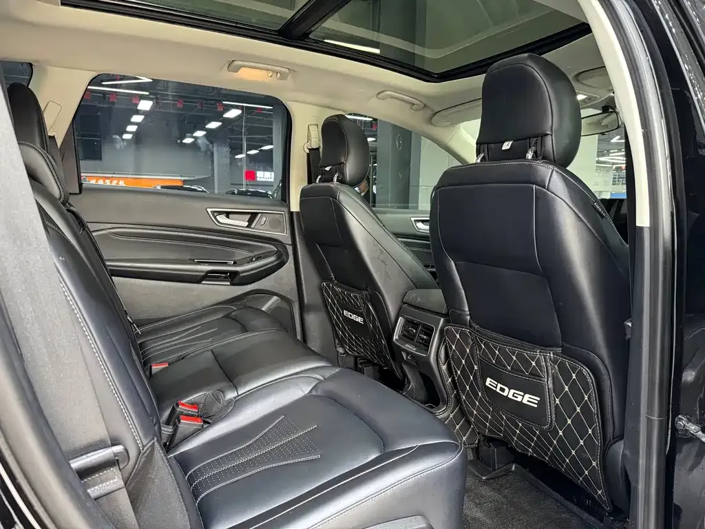 Ford Edge 2021 из CN, фото 4