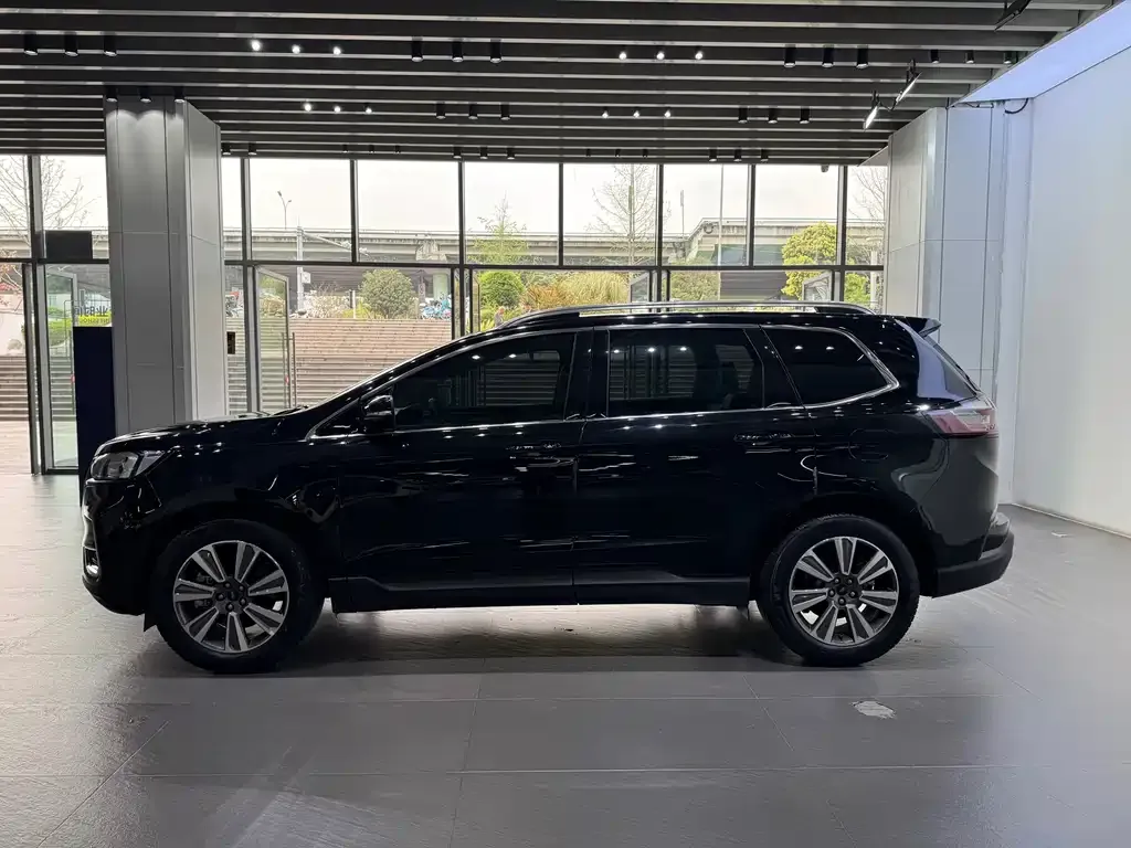 Ford Edge 2021 из CN, фото 2