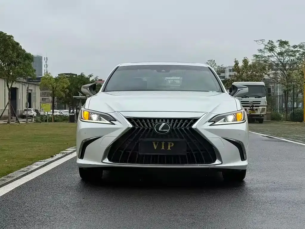 Lexus ES 2023 из CN, фото 10