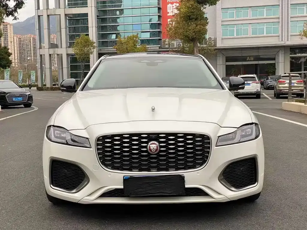 Jaguar XFL 2022 из CN, фото 7