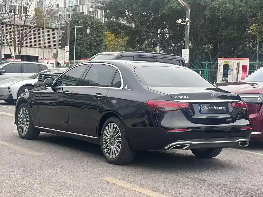 Mercedes-Benz E-Class 2023 из CN, фото 9
