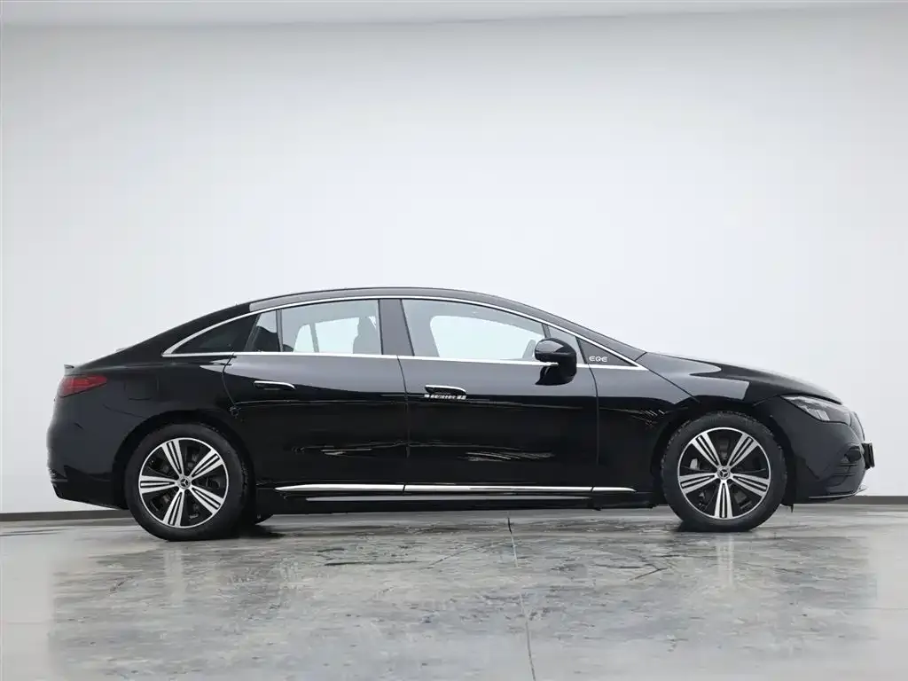 Mercedes-Benz EQE 2025 из CN, фото 2