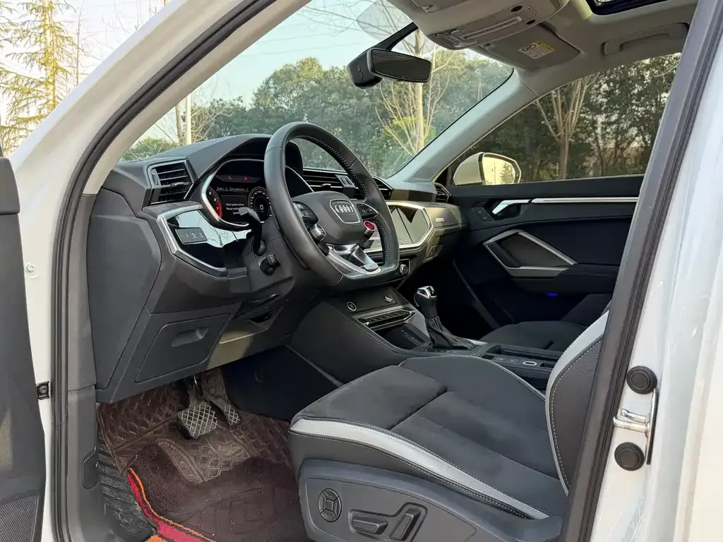 Audi Q3 2022 из CN, фото 3
