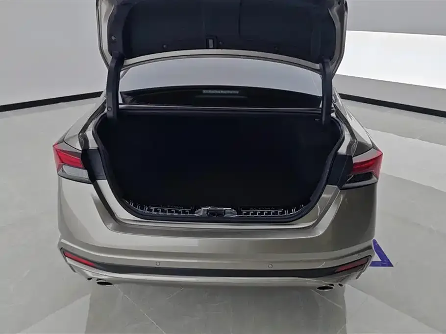 Nissan Teana 2024 из CN, фото 2