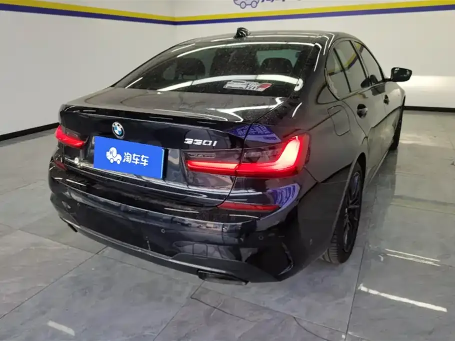 BMW 3 Series 2021 из CN, фото 2