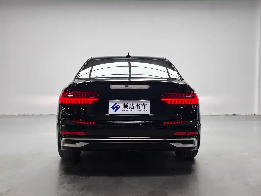 Audi A6L — фото 2