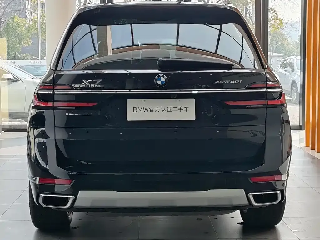BMW X7 — фото 10