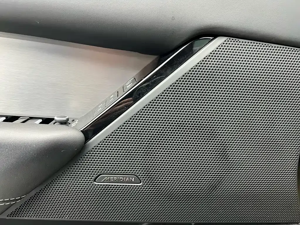Land Rover Velar — фото 9