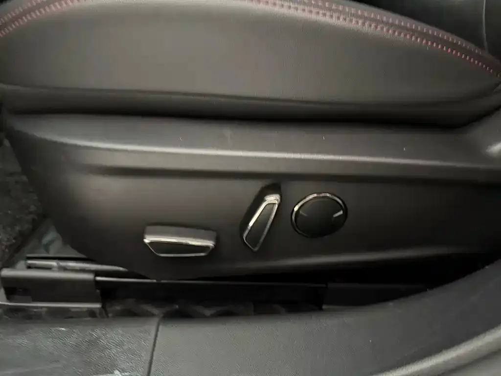 Ford Mondeo 2023 из CN, фото 4