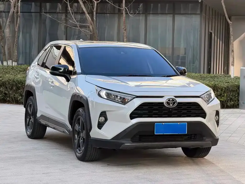 Toyota RAV4 2022 из CN, фото 4