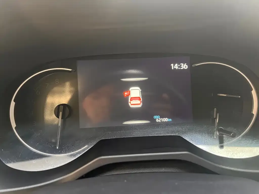 Toyota RAV4 2022 из CN, фото 2