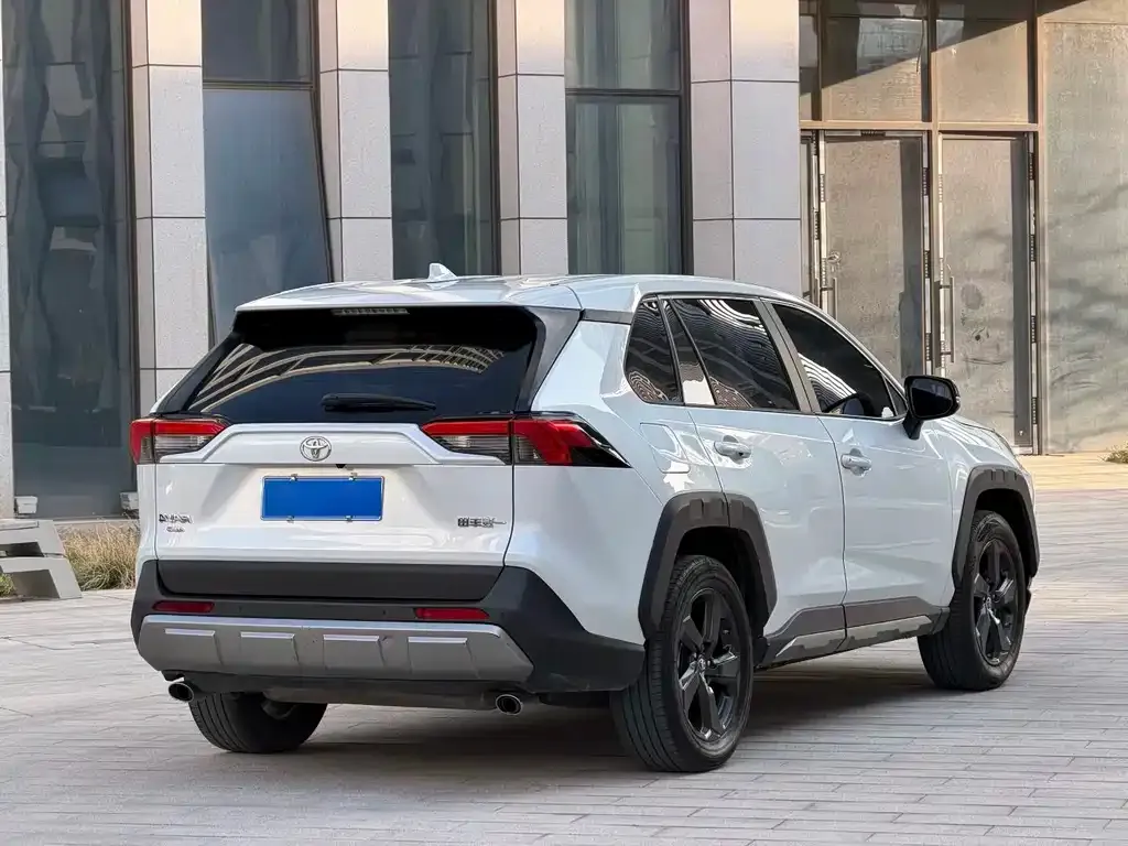 Toyota RAV4 2022 из CN, фото 7