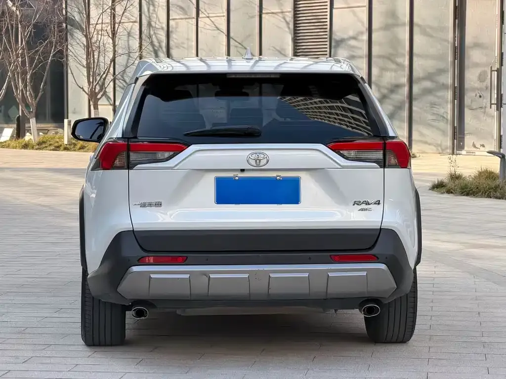 Toyota RAV4 2022 из CN, фото 5