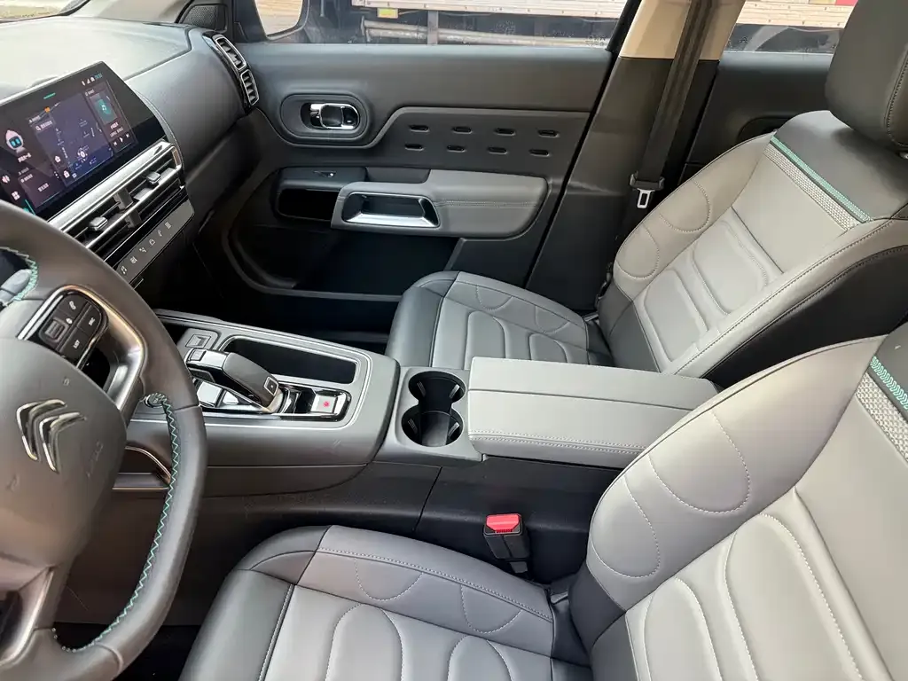 Citroen C5 AIRCROSS 2024 из CN, фото 9