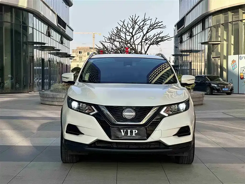 Nissan Qashqai — фото 9