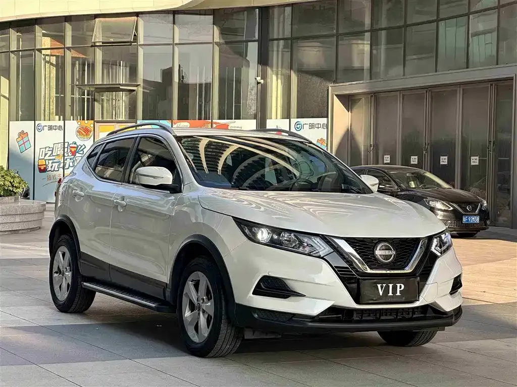 Nissan Qashqai — фото 8