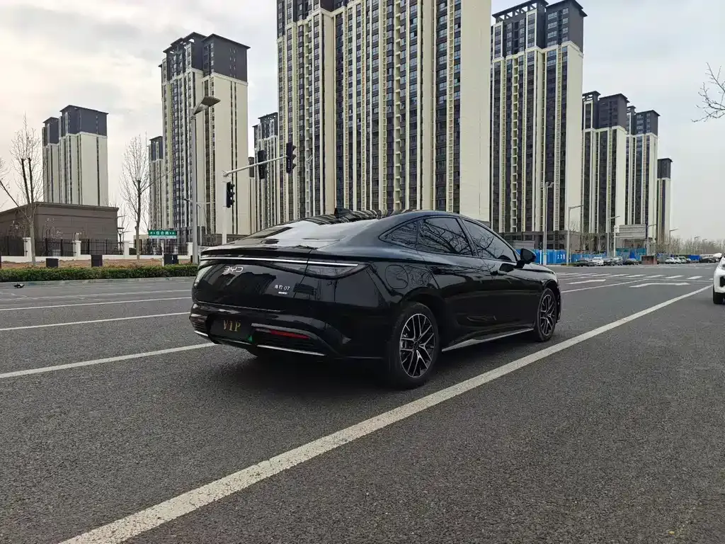 BYD Seal — фото 7
