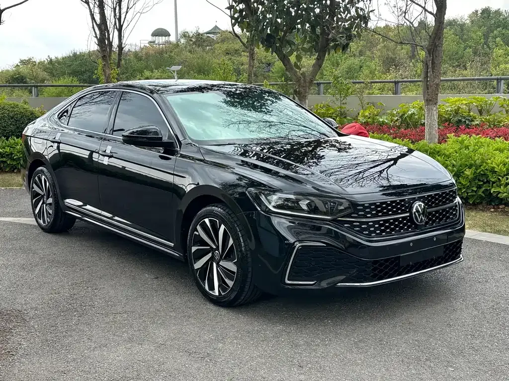 Volkswagen Passat 2023 из CN, фото 8