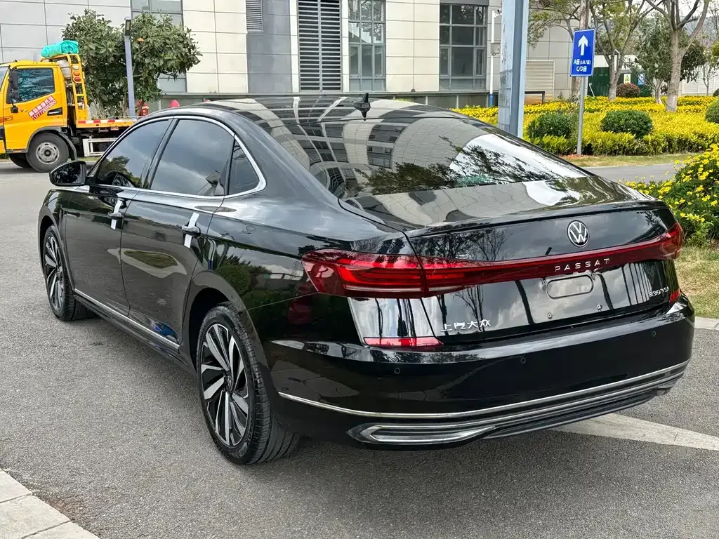Volkswagen Passat 2023 из CN, фото 6